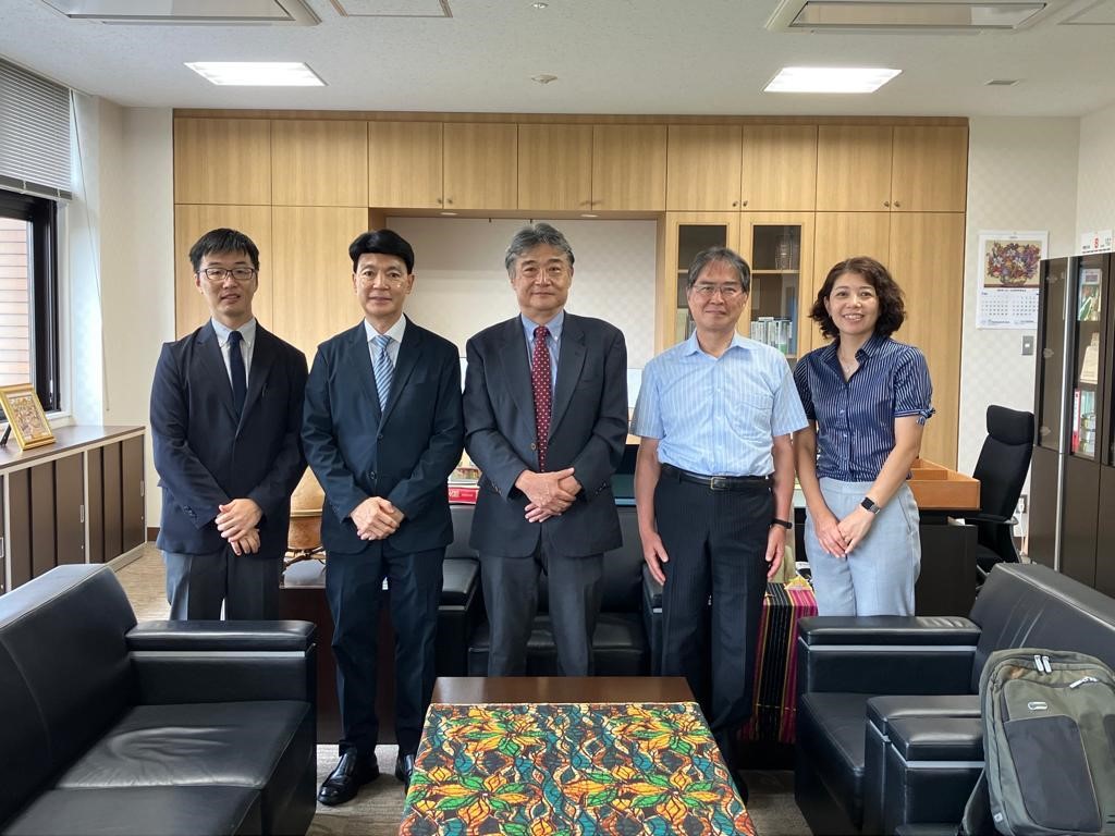 Visit of H.E. Dr. Kamalinne Pinitpuvadol, Secretary General of AALCO to Japan