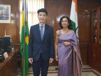 Courtesy Visit of the Secretary General of AALCO to the High Commission of the Republic of Mauritius New Delhi